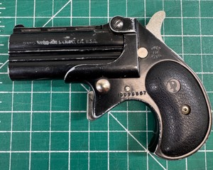Davis Industries D99 MM Derringer Handgun