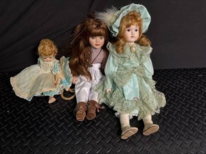 Mixed Lot of 3 Porcelain Dolls