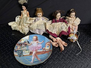 Tuesdays Child Elaine Gignilliat Plate & 4 Porcelain Dolls Mixed Lot