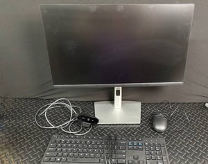 Dell Monitor Setup With Keyboard, Mouse & Webcam