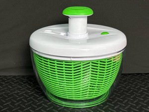 Farberware Salad Spinner With Green Basket