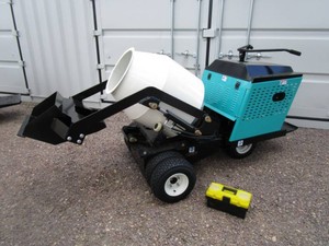 Future Mt 800 Mixer Buggy wBucket
