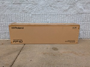 ROLAND FP-10 DIGITAL PIANO