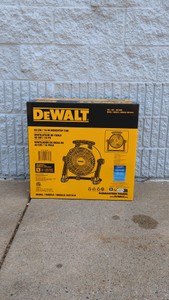 NEW DEWALT 16 BENCHTOP FAN