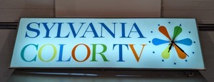BG - Vintage Sylvania Color TV Light Up Sign & Clock