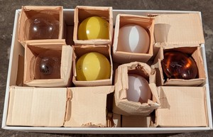 BG - Vintage Globe Light Bulbs (Lot of 19)