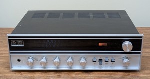 RR - Vintage Stereo Receiver - the Fisher 202 Futura Series