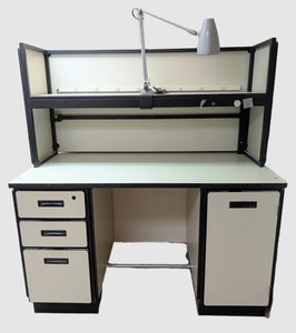 WR - Office Desk With Light