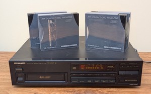 WR - CD Player Pioneer PD-M501 6-Disc With 4 Magazines
