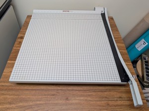 WR - Paper Cutter - Boston 2624