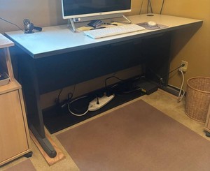 O - Adjustable Standing Desk