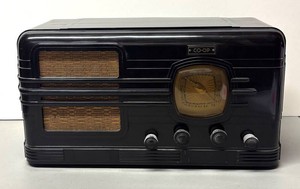 RR - Vintage Tube Radio - Co-Op Model 65 W