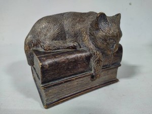 Cat Bookend
