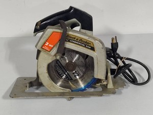 Black & Decker Circular Saw Model #7340