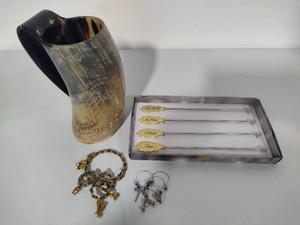 Horn Carved Mug, Drink Stirs & Wine Charms