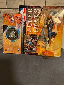 Vintage Kevin Garnett Figure And Timberwolves Trading Pin