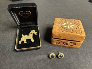 VTG Costume Jewelry Inc Mary Beth Brooch, Earrings & Trinket Box
