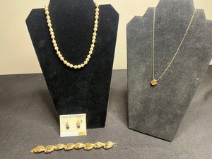 VTG Costume Jewelry - Pearl Like Necklace, 14K GF Floral Pendant Necklace, Bracelet & Earrings 4-Piece Mixed Lot