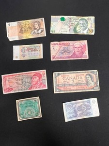 World Currency Banknote Collection - Australia, Canada, Mexico & USSR (Lot of 8)