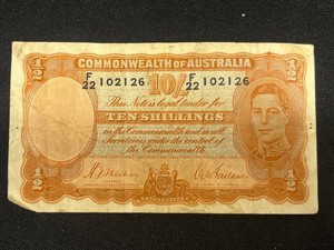 Vintage Australian Banknote - 10 Shillings Commonwealth of Australia