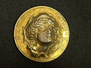 Commemorative Medal - Raised 3D Portrait & Laurel Reverse