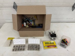 LockNLube, Legacy Workforce & Storehouse Grease Fitting Mixed Lot - content quantities unverified