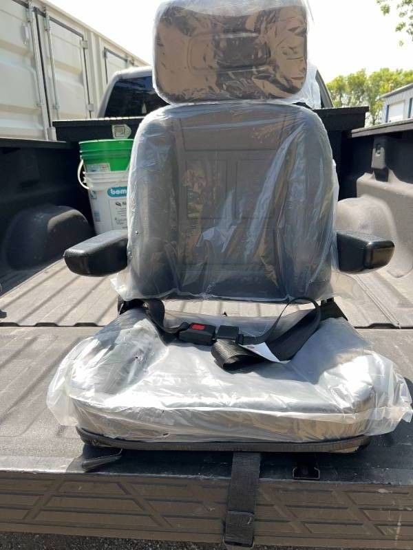 FUTURE Luxury Equipment Seat