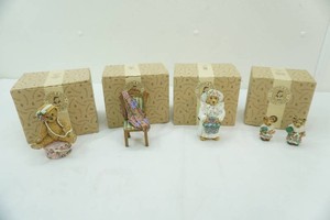 Teddies & Toys Figurines (4ct)