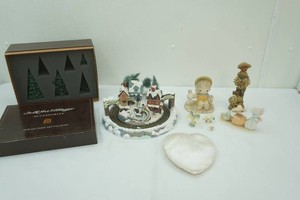 Vintage Collectible Figurines