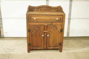Dry Sink Cabinet 27x 17x 34
