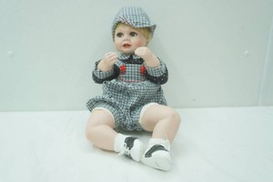 Porcelain Doll. The Hamilton Collection. 1991