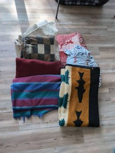 Lot of Assorted Throw Blankets Fleece Knit Plaid Southwestern