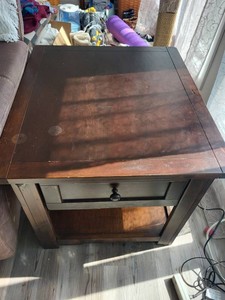 Matching Wood End Tables (Lot of 2) 25 X 28 X 24 in.