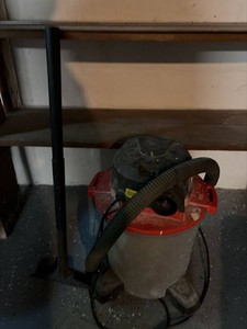 Craftsman Wet Dry Shop Vacuum w Hose & Floor Wand Attachment