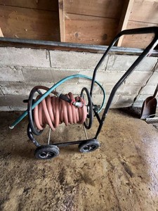 Metal Garden Hose Reel Cart w Hose & Adjustable Spray Nozzle