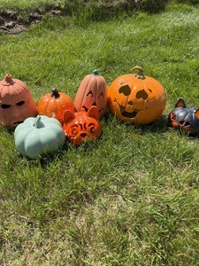 Set of 6 Ceramic Halloween Pumpkins & Black Cat Jack-O-Lanterns