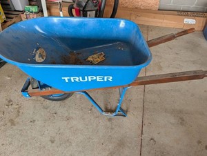 Truper 6 Cu Ft Wheelbarrow SKU 264-0632