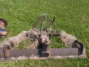 Heavy-Duty Steel Tractor Blade Attachment