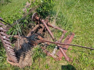 Vintage Horse-Drawn Sickle Mower Assembly