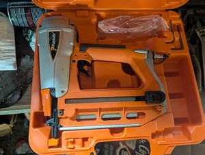 Paslode 7250S-F16 16 Gauge Straight Finish Nailer