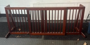 G - Wooden Adjustable Safety Gate