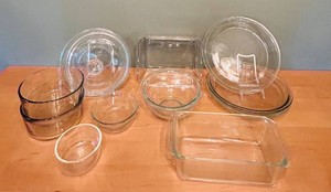 DR - Glass Baking Dishes - Pyrex & Clear Glass Mixed Lot