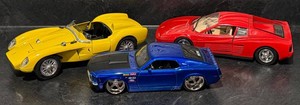 LNDY - Die-Cast Car Lot - Bburago Ferrari Testarossa, Ferrari 250 Testa Rossa & Ford Mustang Boss 429