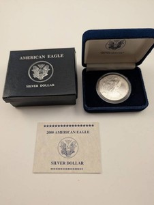 2000 American Eagle Silver Dollar in Presentation Case