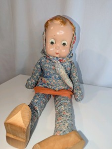 1940s Ralph Freundlich Eva composition doll Googlie Doll