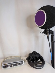 Kaotica Eyeball microphone isolation, Lauten Audio LA-220 studio condenser microphone, Audio-Technica M20x headphones, M-Audio MobilePre USB audio interface- Untested