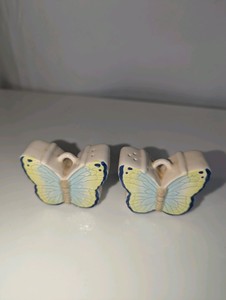 Ceramic butterfly-shaped salt and pepper shakers