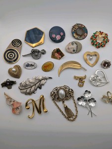 Collection #2 of various vintage pins and brooches- Gerrys, AK, Hand Painted Porcelain, Holly Hobbie