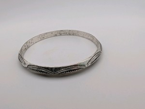 Vintage Navajo sterling silver bangle bracelet, 20g, 8