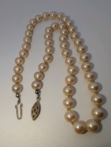 Vintage Genuine Cream Colored Pearl Necklace with Gold Plated Silver Clasp, 17